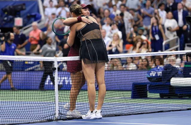 US Open tennis tournament - Day 12 Aryna Sabalenka (R) of Belarus salutes Jessica Pegula (L) of the USA after winning their Women s Singles Semifinals match of the US Open Tennis Championships at the USTA Billie Jean King National Tennis Center in Flushing Meadows, New York, USA, 10 September 2026. FLUSHING MEADOWS NEW YORK United States  Copyright: xCRISTOBALxHERRERA-ULASHKEVICHx