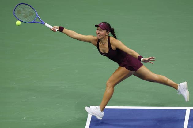 US Open tennis tournament - Day 12 Jessica Pegula of the USA in action against Aryna Sabalenka of Belarus during their Women s Singles Semifinals match of the US Open Tennis Championships at the USTA Billie Jean King National Tennis Center in Flushing Meadows, New York, USA, 10 September 2026. FLUSHING MEADOWS NEW YORK United States  Copyright: xBRIANxHIRSCHFELDx