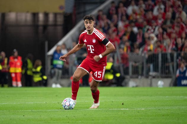 GER, Bavaria, Munich, Fussball, FC Bayern Muenchen - FK Bodo Glimt, at the Allianz Arena, Munich, Champions League, League phase, Matchday 1, September 10, 2026, from left: Aleksandar Pavlovic (FC Bayern Muenchen, 45), im Portrait, Einzelbild, Freisteller, portrait, headshot, single image, cutout UEFA regulations prohibit any use of photographs as image sequences and or quasi-video, Copyright: HMB-Media MichaelxNibel