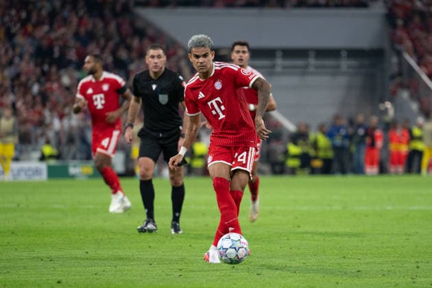 GER, Bavaria, Munich, Fussball, FC Bayern Muenchen - FK Bodo Glimt, at the Allianz Arena, Munich, Champions League, League phase, Matchday 1, September 10, 2026, from left: Luis Diaz (FC Bayern Muenchen, 14), im Portrait, Einzelbild, Freisteller, portrait, headshot, single image, cutout UEFA regulations prohibit any use of photographs as image sequences and or quasi-video, Copyright: HMB-Media MichaelxNibel