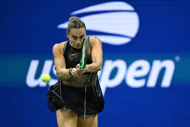 (260911) -- NEW YORK, Sept. 11, 2026 -- Aryna Sabalenka of Belarus hits a return during the women s singles semifinal match against Jessica Pegula of the United States at the 2026 US Open tennis championships in New York, the United States, Sept. 10, 2026. ) (SP)U.S.-NEW YORK-TENNIS-US OPEN-WOMEN S SINGLES LixRui 