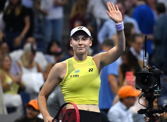 (260911) -- NEW YORK, Sept. 11, 2026 -- Elena Rybakina of Kazakhstan celebrates after winning the women s singles semifinal match against Coco Gauff of the United States at the 2026 US Open tennis championships in New York, the United States, Sept. 10, 2026. ) (SP)U.S.-NEW YORK-TENNIS-US OPEN-WOMEN S SINGLES LixRui 