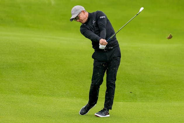 2026 Amgen Irish Open - Second Round, Trump International Golf Links, Doonbeg 11 9 2026 Luke Donald plays from the fairway on the first Luke Donald plays from the fairway on the first 11 9 2026  Copyright: xx BB3_1086a