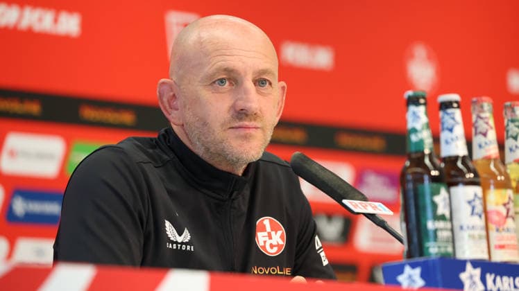 10.09.2026, xrekx, Fussball 2.Bundesliga , 1.FC Kaiserslautern - Pressekonferenz v.l. Torsten Lieberknecht Trainer (1.FC Kaiserslautern) Kaiserslautern *** September 10, 2026, xrekx, Soccer, 2. Bundesliga, 1. FC Kaiserslautern Press Conference featuring Torsten Lieberknecht, Coach of 1. FC Kaiserslautern, Kaiserslautern