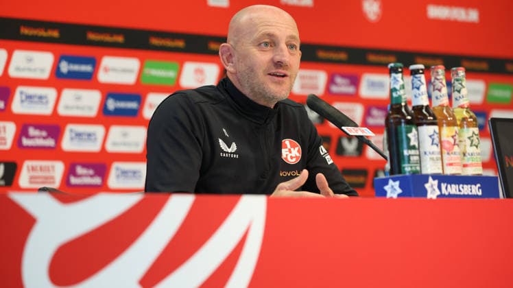10.09.2026, xrekx, Fussball 2.Bundesliga , 1.FC Kaiserslautern - Pressekonferenz v.l. Torsten Lieberknecht Trainer (1.FC Kaiserslautern) Kaiserslautern *** September 10, 2026, xrekx, Soccer, 2. Bundesliga, 1. FC Kaiserslautern Press Conference with Torsten Lieberknecht, Head Coach of 1. FC Kaiserslautern, Kaiserslautern