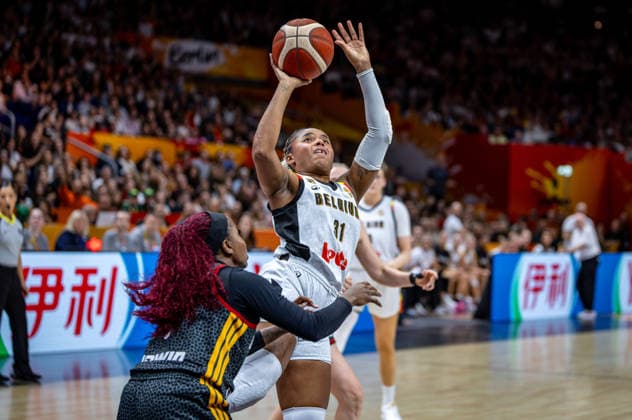 Basketball Berlin 08.09.2026 FIBA Women™s Basketball World Cup Germany 2026 Viertelfinal Qualifikation Deutschland (GER) - Südkorea (KOR) Maxuella LISOWA MBAKA (Belgien, No.31) Alexis Peterson-Smalls (Deutschland, No.01) Peterson