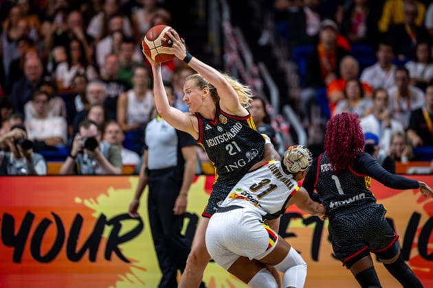 Basketball Berlin 08.09.2026 FIBA Women™s Basketball World Cup Germany 2026 Viertelfinal Qualifikation Deutschland (GER) - Südkorea (KOR) Marie Gülich (Deutschland, No.21) Gulich Maxuella LISOWA MBAKA (Belgien, No.31) Alexis Peterson-Smalls (Deutschland, No.01) Peterson