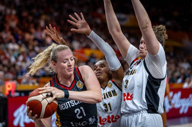 Basketball Berlin 08.09.2026 FIBA Women™s Basketball World Cup Germany 2026 Viertelfinal Qualifikation Deutschland (GER) - Südkorea (KOR) Marie Gülich (Deutschland, No.21) Gulich Maxuella LISOWA MBAKA (Belgien, No.31) Kyara LINSKENS (Belgien, No.13)