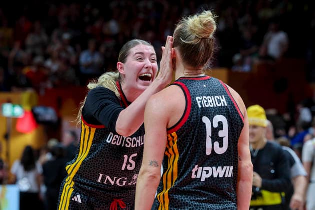 Luisa Geiselsoder (Germany) und Leonie Fiebich (Germany) cheer during the FIBA Women s Basketball World Cup Germany 2026 Quarter-Final match between Belgium and Germany at Berlin Arena on September 10, 2026 in Berlin, Germany. (Photo by Marco Steinbrenner DeFodi Images) -