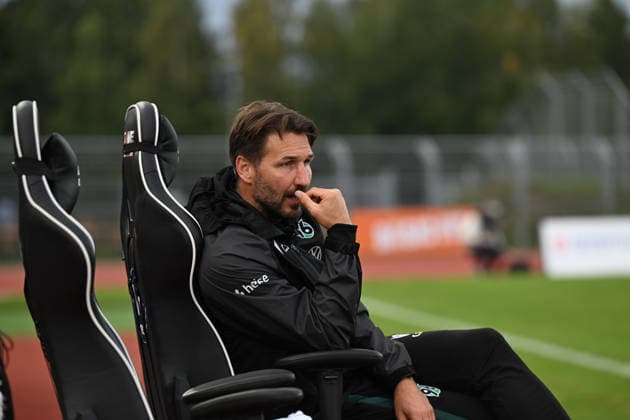 11.09.2026, GER, Fussball, Regionalliga Nord, 8.Spieltag, Saison 2026 2027, Oldenburg, Marschwegstadion, VfB Oldenburg vs Hannover 96 II (U23) Christian SCHULZ ( Hannover 96 II U23 Co-Trainer ) Oldenburg Marschwegstadion Niedersachsen Deutschland Copyright: xnordphotoxGmbHx xRojahnx