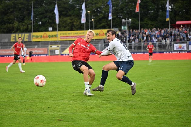 11.09.2026, GER, Fussball, Regionalliga Nord, 8.Spieltag, Saison 2026 2027, Oldenburg, Marschwegstadion, VfB Oldenburg vs Hannover 96 II (U23) Nick OTTO ( VfB Oldenburg 21 ) Oldenburg Marschwegstadion Niedersachsen Deutschland Copyright: xnordphotoxGmbHx xRojahnx