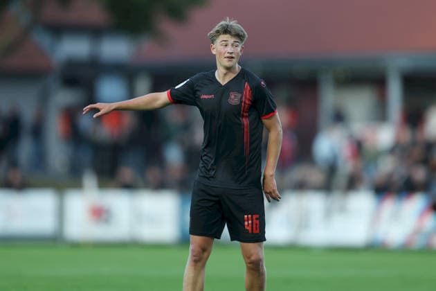 11.09.2026, Herren, Fussball, Saison 2026 2027, Regionalliga Bayern, 8. Spieltag: TSV Aubstadt - SpVgg Unterhaching Marinus Spann ( 46, SpVgg Unterhaching) gestikuliert, Arme, Hände, gibt Anweisungen Sulzfeld Schulstadion Aubstadt (NGN Arena) Bayern Deutschland