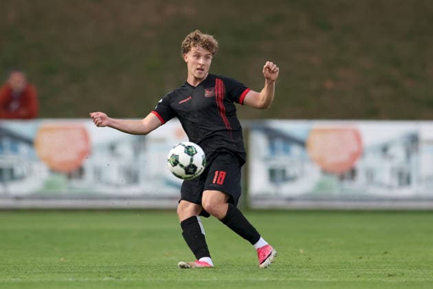 11.09.2026, Herren, Fussball, Saison 2026 2027, Regionalliga Bayern, 8. Spieltag: TSV Aubstadt - SpVgg Unterhaching Dominik Lindermeir ( 18, SpVgg Unterhaching) Sulzfeld Schulstadion Aubstadt (NGN Arena) Bayern Deutschland
