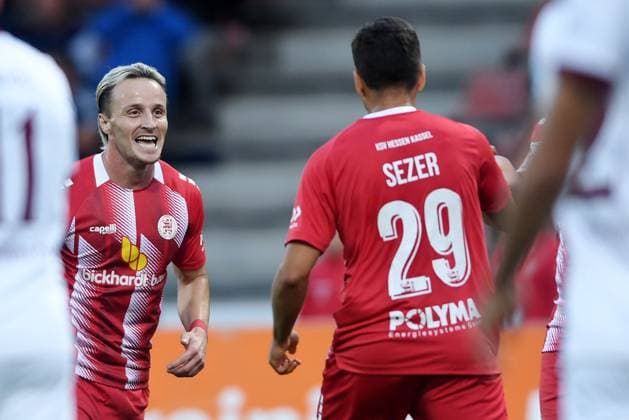 Jubel nach dem Treffer, Tor zum 1:0; Mirnes Pepic (KSV Hessen Kassel 20), Cemal Sezer (KSV Hessen Kassel 29), GER, KSV Hessen Kassel vs Kickers Offenbach, Fussball, Regionalliga Suedwest, Saison 2026-2027, 7. Spieltag, 11.09.2026, GER, Fussball, Regionalliga Suedwest - KSV Hessen Kassel vs Kickers Offenbach, 11.09.2026 Kassel Copyright: xRolandxSippelx-xEibner-Pressefotox EP_RSL