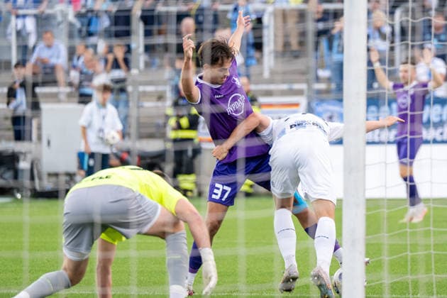 Lasse Fassmann 33 (TSV 1860 Muenchen), Johannes Rehwald 37 (TSV Schwaben Augsburg), Vitus Eicher 30 (TSV 1860 Muenchen), TSV 1860 Muenchen vs. TSV Schwaben Augsburg, Fussball, Regionalliga Bayern, 8. Spieltag, 11.09.2026 DFB regulations prohibit any use of photographs as image sequences and or quasi-video Muenchen Bayern Deutschland