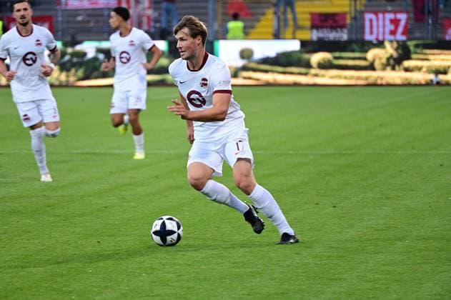 11.09.2026 xkhx Kassel, Auestadion Regionalliga Südwest Saison 2026 2027 KSV Hessen Kassel - Kickers Offenbach (OFC) Benedikt von Hagen (17, OFC)