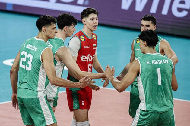 VOLLEYBALL - CEV Eurovolley Men - Portugal vs. Bulgaria Photo by IPA ABACAPRESS.COM88406109 - The Bulgarian team celebrates scoring a point during the CEV Enel Eurovolley 2026 group stage match between Portugal and Bulgaria at Arena 8888 in Sofia, Bulgaria, on September 11, 2026 Sofia Bulgaria  Copyright: xIPAxSport ABACAx