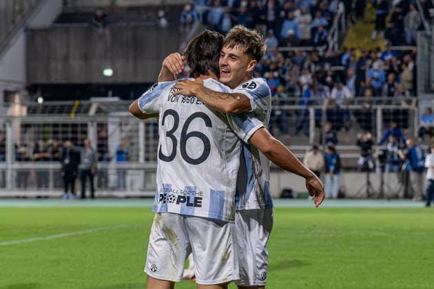 Mark Gevorgyan (TSV 1860 Muenchen, 24) bejubelt mit Tunay Deniz (TSV 1860 Muenchen, 36) dessen Tor zum 3:0 GER, TSV 1860 Muenchen vs. TSV Schwaben Augsburg, Fussball, Regionalliga Bayern, 8. Spieltag, Saison 2026 2027, 11.09.2026. (DFL DFB REGULATIONS PROHIBIT ANY USE OF PHOTOGRAPHS as IMAGE SEQUENCES and or QUASI-VIDEO). Foto: HMB Media Heike Feiner Copyright: HMBxMedia HeikexFeiner