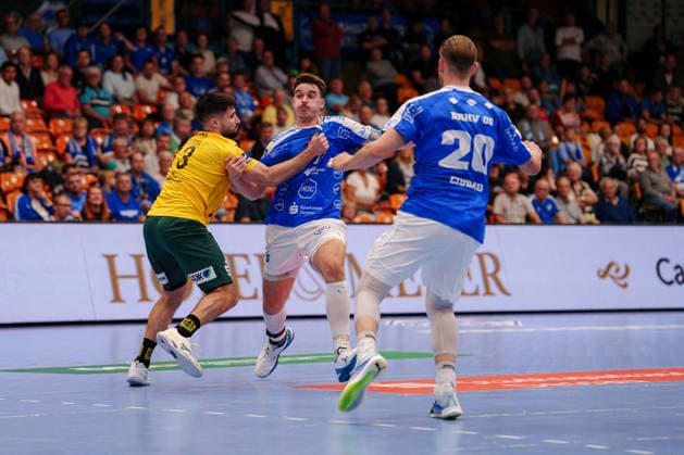 2. Handball-Bundesliga - 3. Spieltag: Dessau-Roßlauer HV 06 - VfL Eintracht Hagen Marcel Nowak (Dessau-Roßlauer HV 06, 15) im Angriff am 11.09.2026 in der Anhalt-Arena, Dessau-Roßlau (Sachsen-Anhalt) Dessau-Roßlau Anhalt-Arena Sachsen-Anhalt Deutschland *** 2nd Handball Bundesliga, Matchday 3: Dessau Roßlauer HV 06 vs. VfL Eintracht Hagen, Marcel Nowak, Dessau Roßlauer HV 06, No. 15 on offense on September 11, 2026, at the Anhalt Arena, Dessau-Roßlau, Saxony-Anhalt, Dessau-Roßlau, Anhalt Arena, Saxony-Anhalt, Germany