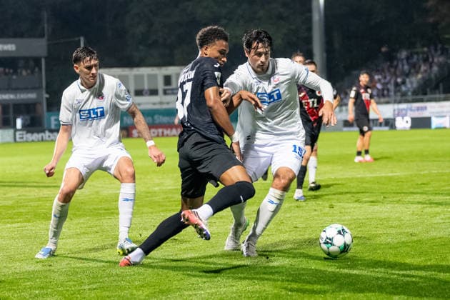 Zweikampf zwischen Noah Maboulou (Viktoria Koeln, 37) und Ahmet Guerleyen (F.C. Hansa Rostock, 15). FC Viktoria Koeln vs. FC Hansa Rostock , Fussball, 3. Liga, 05. Spieltag, Saison 2026 2027, 11.09.2026 DFL DFB Regulations prohibit any use of Photographs as image sequences and or Quasivideo FC Viktoria Koeln vs. FC Hansa Rostock, Fussball, 3. Liga, 05. Spieltag, Saison 2026 2027, 11.09.2026 Koeln Copyright: xEibner-Pressefoto ThomasxHaeslerx EP_THR