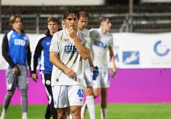 Viktoria Köln - FC Hansa Rostock Köln 11.09.2026, Fußball 3.Liga Viktoria Köln-FC Hansa Rostock FC Hansa Rostock nach dem Spielende 4-0 Hier Benno Dietze FC Hansa Rostock Köln Sportpark Höhenberg Nordrhein-Westfalen Deutschland