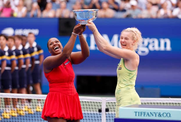 Katerina Siniakova of Czechia (R) and Taylor Townsend celebrate after winning the Women s Doubles Final in Arthur Ashe Stadium at the 2026 US Open Tennis Championship at the USTA Billie Jean King National Tennis Center in New York City on Friday, September 11, 2026. They defeated Robin Montgomery and Ashlyn Krueger 5-7, 6-0, 6-2.  NYP20260911806 JOHNxANGELILLO