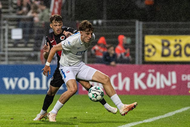 3.Liga: FC Viktoria Köln - Hansa Rostock; 11.09.2026 Lucas Wolf (FC Viktoria Köln, 21), Yannick Michaelis (Hansa Rostock, 41) 3.Liga: FC Viktoria Köln - Hansa Rostock; Sportpark Höhenberg, Köln; 11.09.2026 DFB regulations prohibit any use of photographs as image sequences and or quasi video. Copyright: xBEAUTIFULxSPORTS Buriakovx