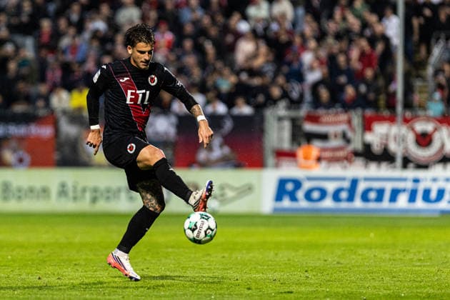 3.Liga: FC Viktoria Köln - Hansa Rostock; 11.09.2026 Niklas Castelle (FC Viktoria Köln, 44) 3.Liga: FC Viktoria Köln - Hansa Rostock; Sportpark Höhenberg, Köln; 11.09.2026 DFB regulations prohibit any use of photographs as image sequences and or quasi video. Copyright: xBEAUTIFULxSPORTS Buriakovx