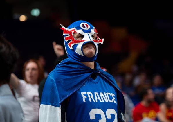 China V France: Quarter-Finals - FIBA Women s Basketball World Cup Germany 2026 France fans attend the FIBA Women s Basketball World Cup 2026 quarter-finals match between China and France in Berlin, Germany, on September 10, 2026. Berlin Germany  Copyright: xMarcinxGolbax originalFilename:golba-chinavfr260910_nphlK.jpg