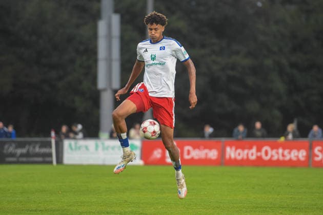 Fußball I Herren I Saison 2026-2027 I Regionalliga Nord I 8. Spieltag I SC Weiche Flensburg 08 - Hamburger SV II I 11.09.2026 Jason Bissi-Mouelle (19, Hamburger SV II) Copyright: xLobeca JanxKirschnerx
