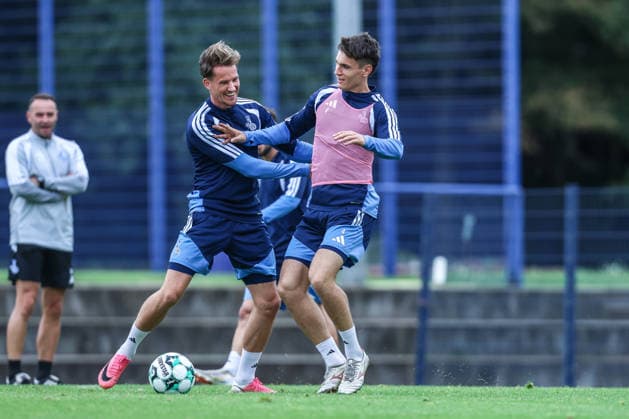 Fussball, 3.Liga Saison 2026 2027 Training MSV Duisburg 11.09.2026, Trainingsgelände MSV Duisburg Christian Viet (MSV Duisburg, 10) Martin Ens (MSV Duisburg, 4) Duisburg Trainingsgelände MSV Duisburg Nordrhein-Westfalen Deutschland
