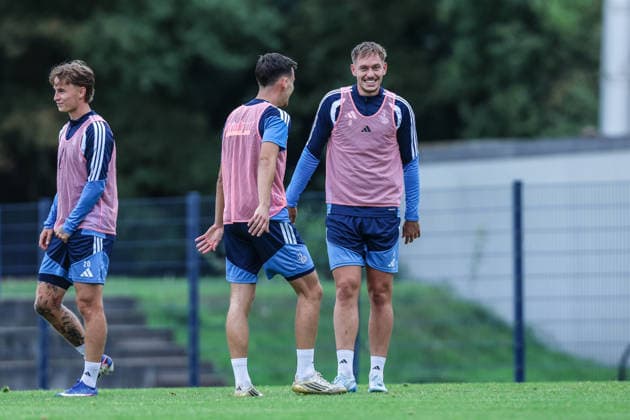 Fussball, 3.Liga Saison 2026 2027 Training MSV Duisburg 11.09.2026, Trainingsgelände MSV Duisburg Conor Noß (MSV Duisburg,14) Aljaz Casar (MSV Duisburg, 8) Duisburg Trainingsgelände MSV Duisburg Nordrhein-Westfalen Deutschland