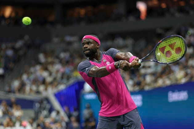 US Open tennis tournament - Day 13 Frances Tiafoe of the US in action against Ben Shelton of the US during the Men s Singles Semifinals of the US Open Tennis Championships in Flushing Meadows, New York, USA, 11 September 2026. FLUSHING MEADOWS NEW YORK United States  Copyright: xSARAHxYENESELx