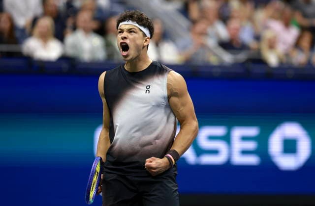 US Open tennis tournament - Day 13 Ben Shelton of the US reacts in his match against Frances Tiafoe of the US during the Men s Singles Semifinals of the US Open Tennis Championships in Flushing Meadows, New York, USA, 11 September 2026. FLUSHING MEADOWS NEW YORK United States  Copyright: xCRISTOBALxHERRERA-ULASHKEVICHx