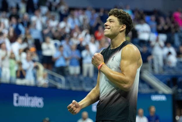 2026 US Open - Day 13 NEW YORK, NEW YORK - SEPTEMBER 11: Ben Shelton of the United States celebrates winning his match against Frances Tiafoe of the United States during the 2026 US Open - Day 13 at USTA Billie Jean King National Tennis Center on September 11, 2026 in New York, New York. New York USTA Billie Jean King National Tennis Center New York United States Copyright: xSusanxMullane ISIxPhotosx 9758
