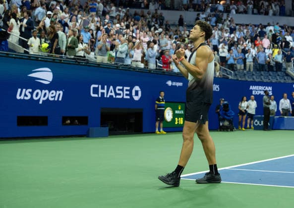 2026 US Open - Day 13 NEW YORK, NEW YORK - SEPTEMBER 11: Ben Shelton of the United States celebrates winning his match against Frances Tiafoe of the United States during the 2026 US Open - Day 13 at USTA Billie Jean King National Tennis Center on September 11, 2026 in New York, New York. New York USTA Billie Jean King National Tennis Center New York United States Copyright: xSusanxMullane ISIxPhotosx 9758