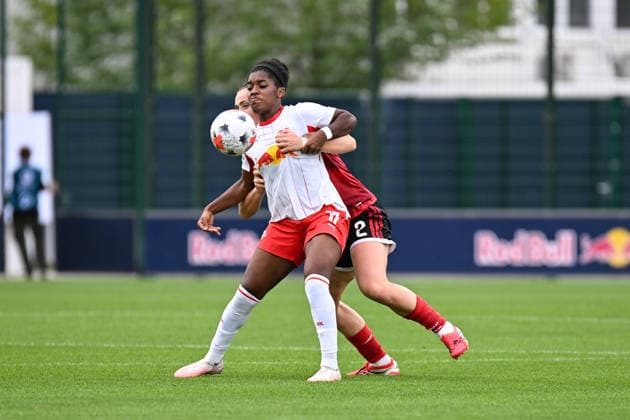 Fußball I Frauen I Saison 2026-2027 I Bundesliga I 4. Spieltag I RB Leipzig - 1. FC Nürnberg I 12.09.2026 Zweikampf bei der Ballannahme wird Delice Boboy (17, Rasenballsport Leipzig) von Leia Varley (2, 1. FC Nürnberg) gestört Leipzig RB Trainingszentrum, Cottaweg 7 Sachsen Deutschland *** Soccer I Women’s I 2026–2027 Season I Bundesliga I Matchday 4 I RB Leipzig vs. 1 FC Nuremberg I September 12, 2026 A tackle while receiving the ball disrupts Delice Boboy (17), Rasenballsport Leipzig (Leia Varley, 2) and 1 FC Nürnberg disrupt Delice Boboy’s ball control at the RB Leipzig Training Center, Cottaweg 7, Saxony, Germany Copyright: xLobeca InesxHähnelx