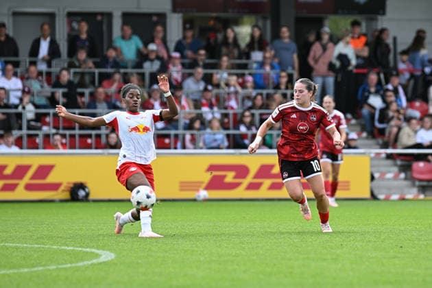 Fußball I Frauen I Saison 2026-2027 I Bundesliga I 4. Spieltag I RB Leipzig - 1. FC Nürnberg I 12.09.2026 Delice Boboy (17, Rasenballsport Leipzig) fängt den Pass ab, der für Jonna Brengel (10, 1. FC Nürnberg) gedacht war Leipzig RB Trainingszentrum, Cottaweg 7 Sachsen Deutschland *** Soccer I Women I 2026–2027 Season I Bundesliga I Matchday 4 I RB Leipzig vs. 1. FC Nürnberg I September 12, 2026 Delice Boboy (17), Rasenballsport Leipzig intercepts the pass intended for Jonna Brengel (10), 1 FC Nuremberg. RB Leipzig Training Center, Cottaweg 7, Saxony, Germany Copyright: xLobeca InesxHähnelx