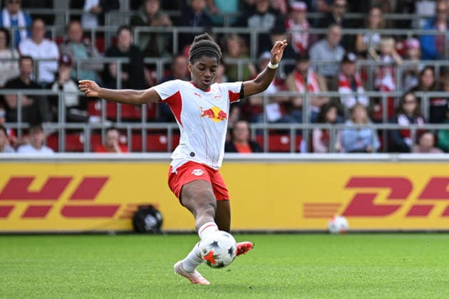 Fußball I Frauen I Saison 2026-2027 I Bundesliga I 4. Spieltag I RB Leipzig - 1. FC Nürnberg I 12.09.2026 Delice Boboy (17, Rasenballsport Leipzig) bei der Ballannahme Freisteller, Nahaufnahme, Porträt, Portrait, Einzelfoto, Einzelbild, Körper Leipzig RB Trainingszentrum, Cottaweg 7 Sachsen Deutschland *** Soccer I Women s I 2026–2027 Season I Bundesliga I Matchday 4 I RB Leipzig 1 FC Nuremberg I September 12, 2026 Delice Boboy 17, Rasenballsport Leipzig controlling the ball, isolated shot, close-up, portrait, single photo, single image, body, RB Leipzig Training Center, Cottaweg 7, Saxony, Germany Copyright: xLobeca InesxHähnelx