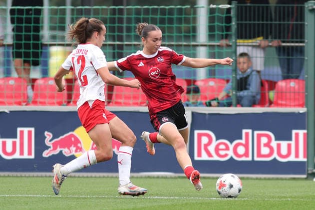 Google Pixel Frauen-Bundesliga, RB Leipzig - 1. FC Nürnberg; 12.09.2026 Lara Meroni (11, 1. FC Nürnberg) holt vor Jasmien Mathys (12, RB Leipzig) zum Schuss aus. Fußball, Google Pixel Frauen-Bundesliga, Saison 2026 2027, 4. Spieltag: RB Leipzig vs. 1. FC Nürnberg am 12.09.2026, Trainingszentrum Cottaweg, Leipzig. DFB REGULATIONS PROHIBIT ANY USE OF PHOTOGRAPHS AS IMAGE SEQUENCES AND OR QUASI-VIDEO. *** Google Pixel Women s Bundesliga, RB Leipzig vs. 1. FC Nürnberg, September 12, 2026; Lara Meroni 11, 1. FC Nürnberg takes a shot past Jasmien Mathys 12, RB Leipzig; Soccer, Google Pixel Women s Bundesliga, 2026–2027 Season, Matchday 4: RB Leipzig vs. 1. FC Nürnberg on September 12, 2026, Cottaweg Training Center, Leipzig. DFB regulations prohibit any use of photographs as image sequences and or quasi-video. Copyright: xBEAUTIFULxSPORTS JanxKaeferx