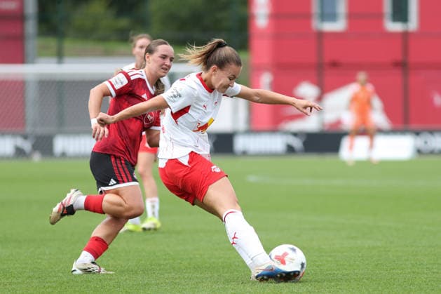 Google Pixel Frauen-Bundesliga, RB Leipzig - 1. FC Nürnberg; 12.09.2026 Annabel Schasching (16, RB Leipzig). Fußball, Google Pixel Frauen-Bundesliga, Saison 2026 2027, 4. Spieltag: RB Leipzig vs. 1. FC Nürnberg am 12.09.2026, Trainingszentrum Cottaweg, Leipzig. DFB REGULATIONS PROHIBIT ANY USE OF PHOTOGRAPHS AS IMAGE SEQUENCES AND OR QUASI-VIDEO. *** Google Pixel Women s Bundesliga, RB Leipzig vs. 1. FC Nürnberg, September 12, 2026, Annabel Schasching 16, RB Leipzig Soccer, Google Pixel Women s Bundesliga, 2026–2027 Season, Matchday 4: RB Leipzig vs. 1. FC Nürnberg on September 12, 2026, Cottaweg Training Center, Leipzig. DFB regulations prohibit any use of photographs as image sequences and or quasi-video. Copyright: xBEAUTIFULxSPORTS JanxKaeferx