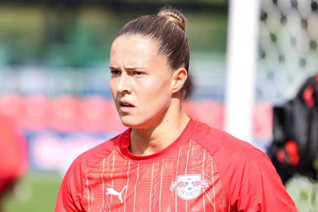 Deutschland: Fußball Google Pixel Frauen-Bundesliga 2026 - 2027, 4. Spieltag - RB Leipzig gegen 1.FC Nürnberg, Trainingszentrum von RB Leipzig (Leipzig): Elvira Johanna Herzog (RB Leipzig Frauen, 1) Freisteller *** Germany Soccer Google Pixel Women s Bundesliga 2026 2027, Matchday 4: RB Leipzig vs. 1. FC Nuremberg, RB Leipzig Training Center, Leipzig, Elvira Johanna Herzog, RB Leipzig Women s Team, 1 cutout image Copyright: xLucasxWalterx