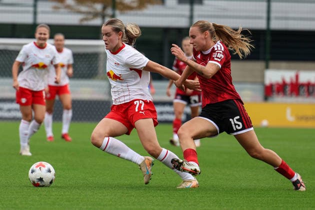 Deutschland: Fußball Google Pixel Frauen-Bundesliga 2026 - 2027, 4. Spieltag - RB Leipzig gegen 1.FC Nürnberg, Trainingszentrum von RB Leipzig (Leipzig): Charlotte Hulst (RB Leipzig Frauen, 77) am Ball *** Germany Soccer Google Pixel Women s Bundesliga 2026 2027, Matchday 4: RB Leipzig vs. 1. FC Nürnberg, RB Leipzig Training Center, Leipzig, Charlotte Hulst, RB Leipzig Women, 77 on the ball Copyright: xx