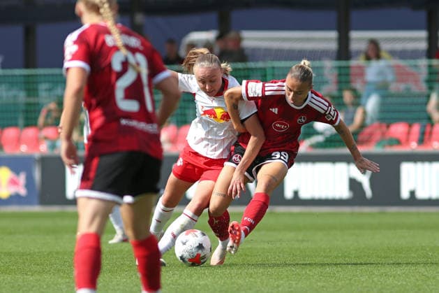 Google Pixel Frauen-Bundesliga, RB Leipzig - 1. FC Nürnberg; 12.09.2026 Lou-Ann Joly (6, RB Leipzig) im Zweikampf mit Louna Lapassouse (99, 1. FC Nürnberg). Fußball, Google Pixel Frauen-Bundesliga, Saison 2026 2027, 4. Spieltag: RB Leipzig vs. 1. FC Nürnberg am 12.09.2026, Trainingszentrum Cottaweg, Leipzig. DFB REGULATIONS PROHIBIT ANY USE OF PHOTOGRAPHS AS IMAGE SEQUENCES AND OR QUASI-VIDEO. *** Google Pixel Women s Bundesliga, RB Leipzig vs. 1. FC Nürnberg, September 12, 2026, Lou Ann Joly (6), RB Leipzig in a tackle with Louna Lapassouse (99), 1. FC Nürnberg Soccer, Google Pixel Women s Bundesliga, 2026–2027 Season, Matchday 4: RB Leipzig vs. 1 FC Nürnberg on September 12, 2026, Cottaweg Training Center, Leipzig. DFB regulations prohibit any use of photographs as image sequences and or quasi-video. Copyright: xBEAUTIFULxSPORTS JanxKaeferx