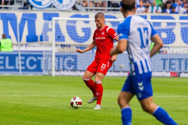 Deutschland: 2.Bundesliga, Saison 2026 2027, 12.09.2026, 5. Spieltag,1.FC Magdeburg vs 1. FC Kaiserslautern, Avnet Arena : Jan Elvedi (1. FC Kaiserslautern, 33) am Ball *** Germany 2. Bundesliga, 2026–2027 Season, September 12, 2026, Matchday 5, 1. FC Magdeburg vs. 1. FC Kaiserslautern, Avnet Arena; Jan Elvedi (1. FC Kaiserslautern), No. 33 in possession Copyright: xMichellexLukax