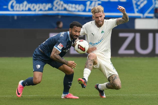 v. li. im Zweikampf Sean Klaiber (Bochum 2) Ole Pohlmann (Fuerth 10) 12.09.2026 ¢ Fussball ¢ VfL Bochum vs SpVgg Greuther Fuerth, Vonovia Ruhrstadion, Bochum, DFB DFL REGULATIONS PROHIBIT ANY USE OF PHOTOGRAPHS AS IMAGE SEQUENCES AND OR QUASI-VIDEO NRW Germany *** v li in a one-on-one duel: Sean Klaiber (Bochum 2) vs. Ole Pohlmann (Fürth), September 10, 2026 ¢ Soccer ¢ VfL Bochum vs. SpVgg Greuther Fürth, Vonovia Ruhrstadion, Bochum, DFB DFL REGULATIONS PROHIBIT ANY USE OF PHOTOGRAPHS AS IMAGE SEQUENCES AND OR QUASI-VIDEO NRW, Germany Copyright: xpepphotox xSaschaxWeizx pep00321, pep_20260912_hm