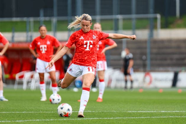 Google Pixel Frauen-Bundesliga: 1. FC Köln - 1. FC Union Berlin; 12.09.2026 Sandra Maria Jessen (1. FC Köln, 11) Google Pixel Frauen-Bundesliga: 1. FC Köln - 1. FC Union Berlin; Köln, Franz-Kremer-Stadion; 12.09.2026. DFB REGULATIONS PROHIBIT ANY USE OF PHOTOGRAPHS AS IMAGE SEQUENCES AND OR QUASI-VIDEO. *** Google Pixel Women s Bundesliga 1 FC Cologne 1 FC Union Berlin September 12, 2026 Sandra Maria Jessen 1 FC Cologne, 11 Google Pixel Women’s Bundesliga 1 FC Cologne 1 FC Union Berlin Cologne, Franz Kremer Stadium September 12, 2026 DFB regulations prohibit any use of photographs as image sequences and or quasi-video Copyright: xBEAUTIFULxSPORTS Freisenx
