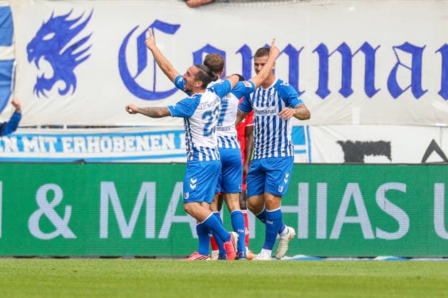 12.09.2026, xgox, Fussball - 2.Bundesliga 1.FC Magdeburg - 1.FC Kaiserslautern emspor, v.l. Jubel nach dem 2:0 durch Alexander Nollenberger (Magdeburg, 17) (DFL DFB REGULATIONS PROHIBIT ANY USE OF PHOTOGRAPHS as IMAGE SEQUENCES and or QUASI-VIDEO) Magdeburg *** September 12, 2026, xgox, Soccer, 2. Bundesliga: 1. FC Magdeburg vs. 1. FC Kaiserslautern (emspor), from left: Celebrations after Alexander Nollenberger’s 2-0 goal for Magdeburg, 17 DFL and DFB regulations prohibit any use of photographs as image sequences and or quasi-video, Magdeburg