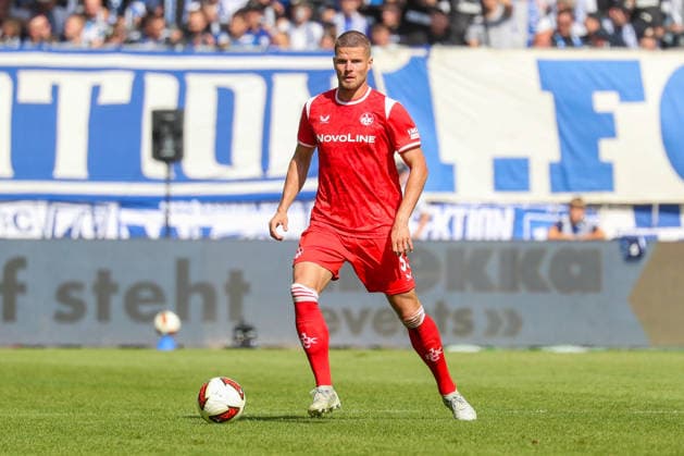 12.09.2026, xgox, Fussball - 2.Bundesliga 1.FC Magdeburg - 1.FC Kaiserslautern emspor, v.l. Jan Elvedi (Kaiserslautern, 33) Freisteller, Einzelbild, Ganzkoerper, single frame (DFL DFB REGULATIONS PROHIBIT ANY USE OF PHOTOGRAPHS as IMAGE SEQUENCES and or QUASI-VIDEO) Magdeburg *** September 12, 2026, xgox, Soccer, 2. Bundesliga, 1. FC Magdeburg vs. 1. FC Kaiserslautern, emspor, from left: Jan Elvedi (Kaiserslautern), 33, cropped, single frame, Full-body, single frame. DFL and DFB regulations prohibit any use of photographs as image sequences and or quasi-video. Magdeburg