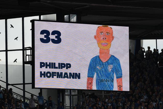 Philipp Hofmann (VfL Bochum) Anzeigetafel zeigt die von Kindern gemalte Aufstellung waehrend des Spiels der 2. Bundesliga zwischen VfL Bochum und SpVgg Greuther Fuerth, Vonovia Ruhrstadion am 12. September 2026 in Bochum, Deutschland. (Foto von Ralf Treese DeFodi Images) +++ Philipp Hofmann (VfL Bochum) Scoreboard during the 2nd Bundesliga match between VfL Bochum and SpVgg Greuther Fuerth at Vonovia Ruhrstadion on September 12, 2026 in Bochum, Germany. (Photo by Ralf Treese DeFodi Images) DFB DFL REGULATIONS PROHIBIT ANY USE OF PHOTOGRAPHS AS IMAGE SEQUENCES AND OR QUASI-VIDEO. (Photo by Ralf Treese DeFodi Images) - *** Philipp Hofmann, VfL Bochum: The scoreboard displays the lineup drawn by children during the 2. Bundesliga match between VfL Bochum and SpVgg Greuther Fürth, Vonovia Ruhrstadion on September 12, 2026, in Bochum, Germany. Photo by Ralf Treese, DeFodi Images. Philipp Hofmann, VfL Bochum. Scoreboard during the 2nd Bundesliga match between VfL Bochum and SpVgg Greuther Fürth at Vonovia Ruhrstadion on September 12, 2026 in Bochum, Germany. Photo by Ralf Treese, DeFodi Images. DFB and DFL regulations prohibit any use of photographs as image sequences and or quasi-video. Photo by Ralf Treese, DeFodi Images.